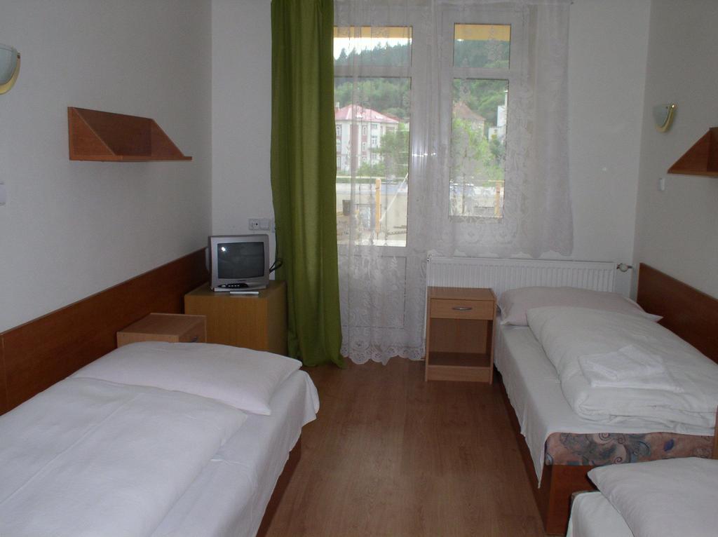 Lazensky Lecebny Dum Praha Hotel Luhacovice Exterior photo